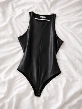 Good American Black Faux Leather Bodysuit NWOT size 5